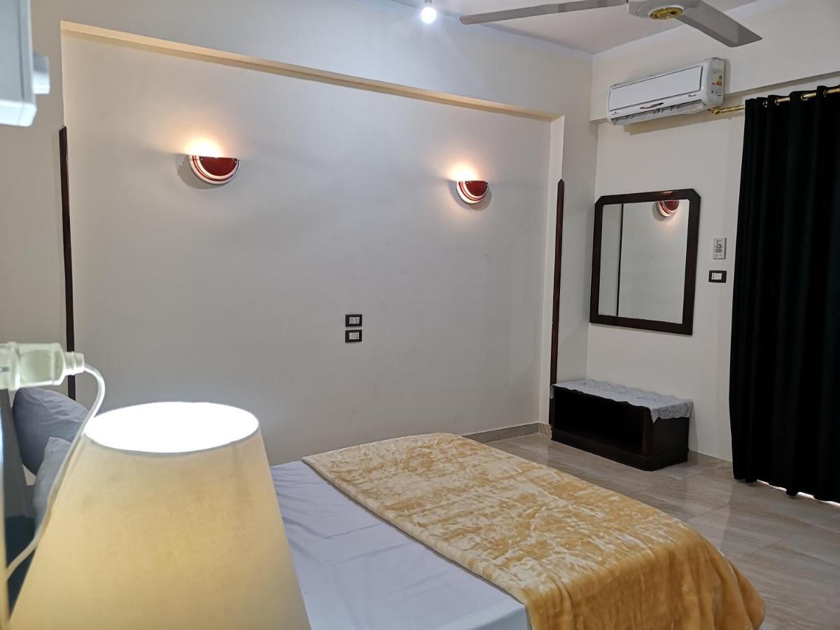 Luxor Hotel Bella Vista Apartments And Hotel Bagian luar foto